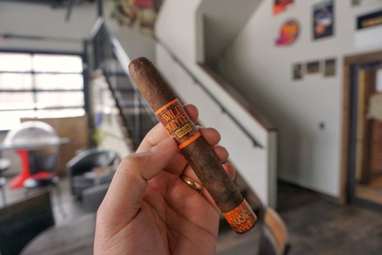 OSCAR VALLADARES WILD HUNTER MADURO TORO